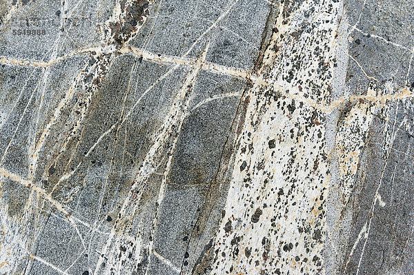 Gesteinsstrukturen  am Mittivakkat-Gletscher  Halbinsel Ammassalik  Ostgrönland  Grönland