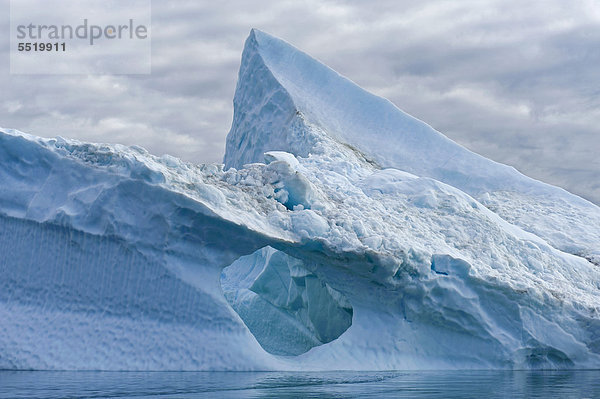 Eisberg  Sermilik-Fjord  Ostgrönland  Grönland