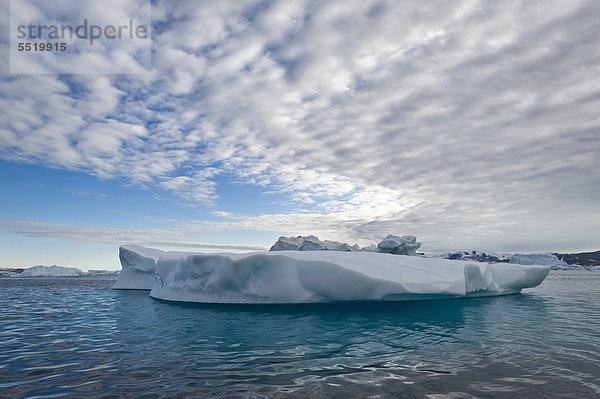 Eisberge  Sermilik-Fjord  Ostgrönland  Grönland
