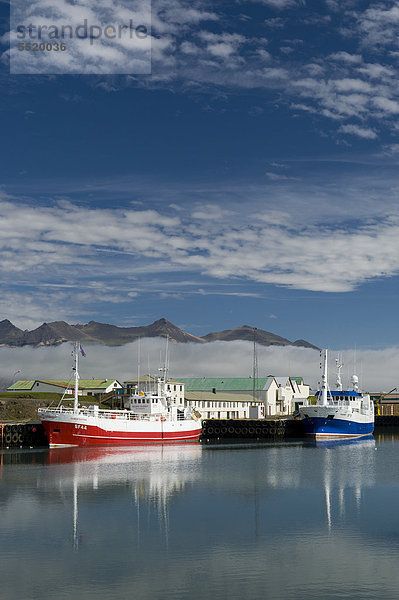 Hafen von Höfn oder Höfn Ì Hornafir_i  Hornafirdi  Gemeinde Hornafjör_ur  Hornafjördur  Ostisland  Island  Europa