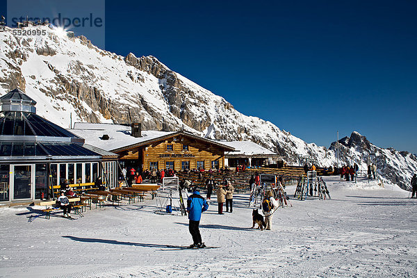 Zugspitze  Skigebiet in den Alpen  Bayern  Deutschland  Europa