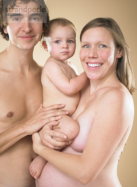 Pose  Menschliche Eltern  nackt