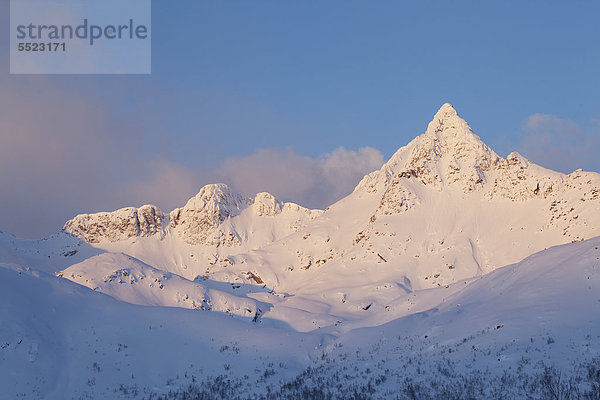 Kattfjordpass  Troms¯ oder Tromsö  Norwegen  Europa