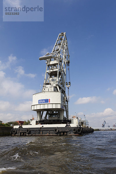 Der leistungsstärkste Schwimmkran im Hamburger Hafen der HHLA IV  Hamburg  Deutschland  Europa