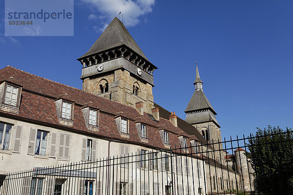 St Valerie-Kirche  Chambon sur Voueize  DÈpartement Creuse  Frankreich  Europa