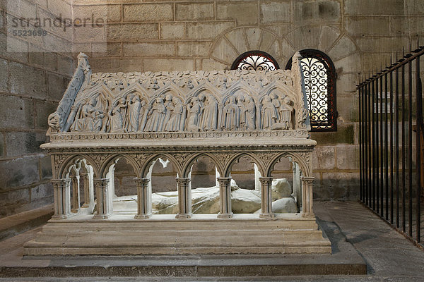 Grab des hl. Stephan  Kloster Obazine  auch Aubazine  DÈpartement CorrËze  Frankreich  Europa