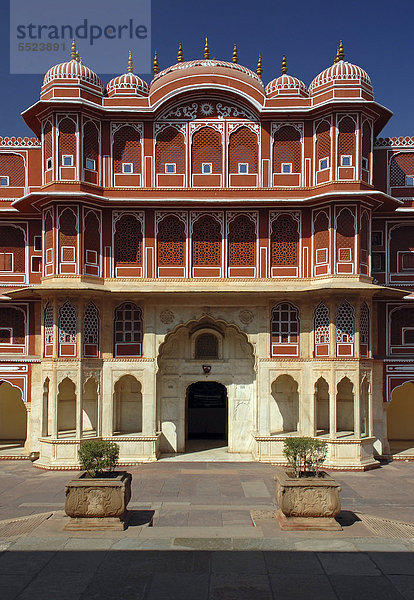 Großstadt Palast Schloß Schlösser pink Asien Indien Jaipur Rajasthan