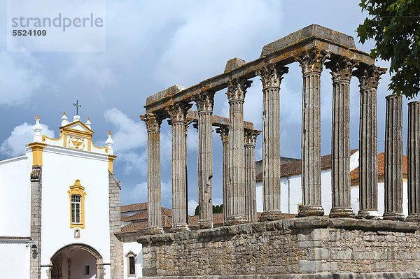 Römischer Diana-Tempel  Evora  UNESCO Weltkulturerbe  Alentejo  Portugal  Europa