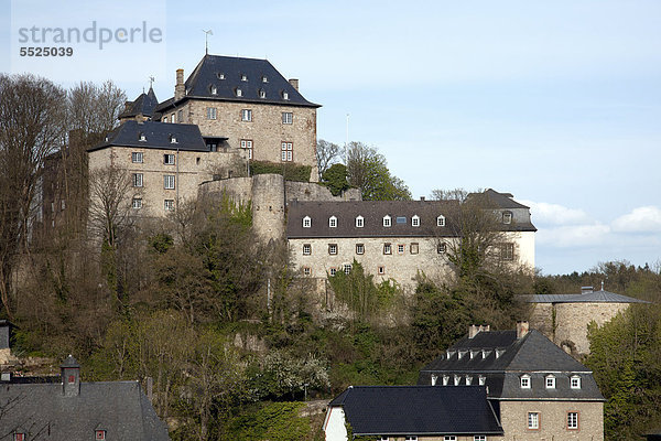 Burg Blankenheim  Blankenheim  Eifel  Nordrhein-Westfalen  Deutschland  Europa  ÖffentlicherGrund