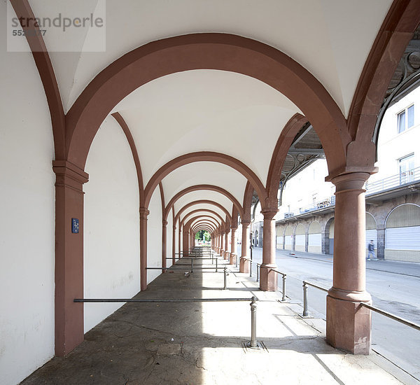 Historische Marktlauben  Gießen  Hessen  Deutschland  Europa  ÖffentlicherGrund