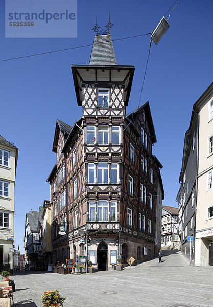 Europa Gebäude Quadrat Quadrate quadratisch quadratisches quadratischer Fachwerkhaus Altstadt Deutschland Hessen Markt