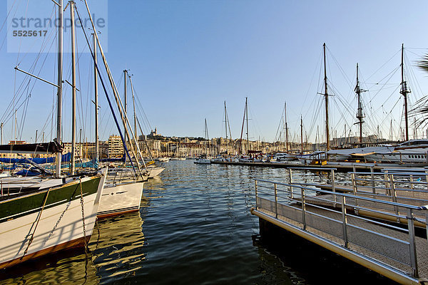 Der alte Hafen  Vieux Port  Marseille  Provence-Alpes-CÙte d'Azur  Frankreich  Europa