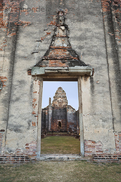 Antike Ruinen von Wat Phra Si Rattana Mahathat  Lopburi  Thailand  Asien