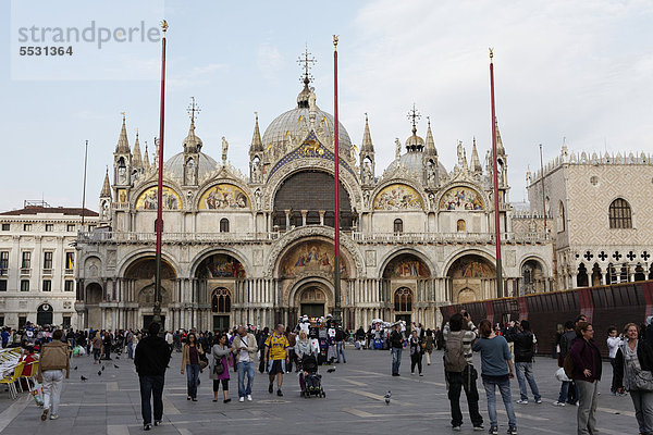 Markusdom  Basilica di San Marco  Markusplatz  Piazza San Marco  Venedig  UNESCO Weltkulturerbe  Venetien  Italien  Europa