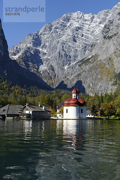 St. Bartholomä unter der Watzmann Ostwand  Königssee  Berchtesgadener Land  Oberbayern  Bayern  Deutschland  Europa