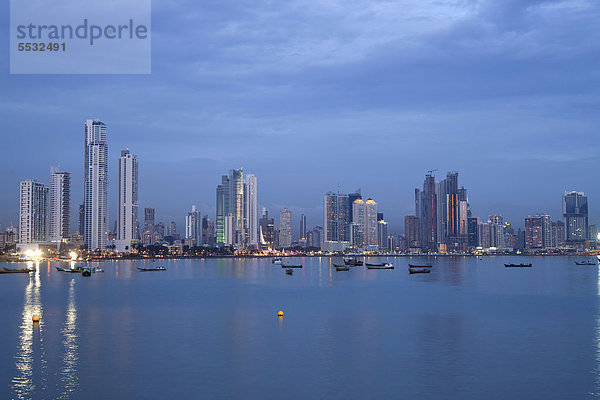 Skyline Skylines Großstadt blau Mittelamerika Stunde Panama