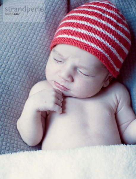 Neugeborenes Baby schlafend  Portrait
