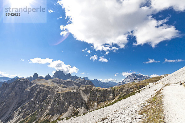 Drei-Zinnen-Wanderweg  Hochpustertal  Sextener Dolomiten  Italien  Europa