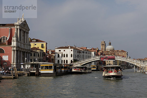 Ponte degli Scalzi Brücke  Stadtteil Cannaregio  Venedig  UNESCO Weltkulturerbe  Venetien  Italien  Europa