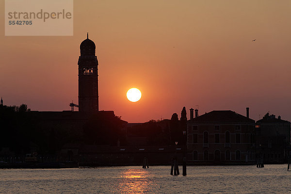 Lagune bei Sonnenuntergang  Venedig  UNESCO Weltkulturerbe  Venetien  Italien  Europa