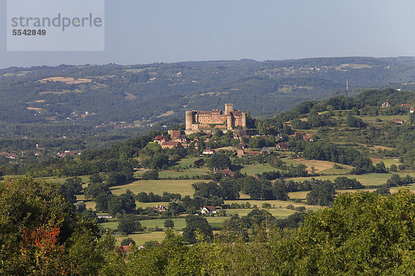 Chateau de Castelnau Bretenoux  Bretenoux  Vallee du Cere Tal  Lot  Frankreich  Europa