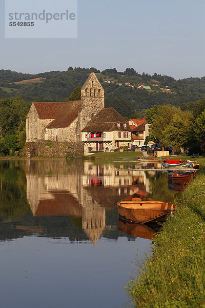 Beaulieu sur Dordogne  Dordogne-Tal  CorrËze  Limousin  Frankreich  Europa