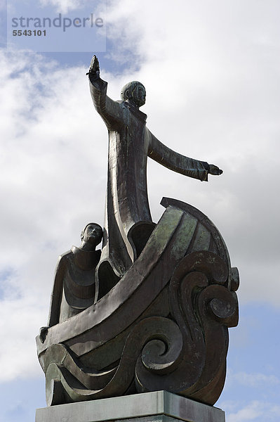 Denkmal  der Heilige Brendan der Reisende  Wolfe Tone Square  Bantry  County Cork  Irland  Europa