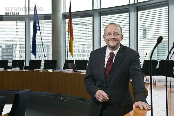 Axel Schäfer  SPD  Sprecher der Arbeitsgruppe Angelegenheiten der Europäischen Union und Vorsitzender der Landesgruppe Nordrhein-Westfalen der SPD-Bundestagsfraktion  Berlin  Deutschland  Europa