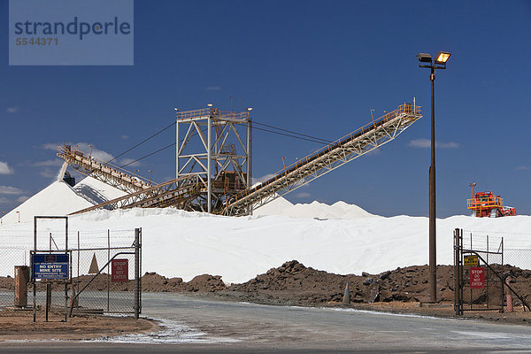 Bergwerk Grube Gruben Mineral Port Hedland Western Australia Australien australisch britisch Betrieb Aufguss Meersalz Western Australia