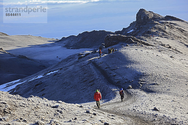 Weg vom Stella-Point zum Gipfel  Kilimandscharo  Tansania  Afrika