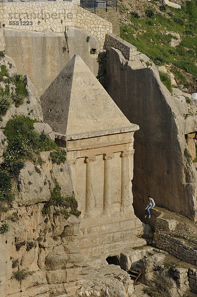 Grab Zachariah  aus dem Felsen gehauen  Kidrontal  Jerusalem  Israel  Vorderasien