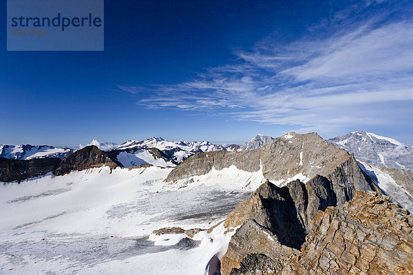 Aussicht beim Aufstieg zur Hohen Angelusspitze  Ortlergebiet  hinten der Ortler  Königsspitze und die Vertainspitz  Südtirol  Italien  Europa