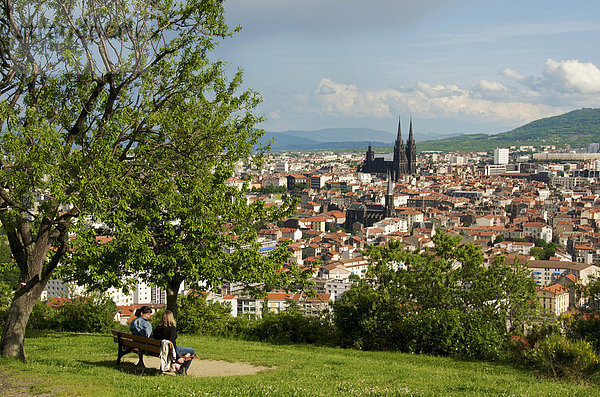 Stadt Clermont Ferrand  Puy de Dome  Auvergne  Frankreich  Europa