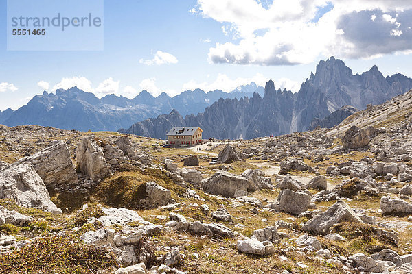 Drei-Zinnen-Wanderweg  Tre Cime di Lavaredo  Dolomiten  Italien  Europa