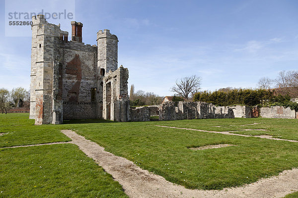 Titchfield Abbey  Ruine mit Markierungen der Grundrisse des alten Fundaments  in der Nähe von Fareham  Hampshire  England  Großbritannien  Europa