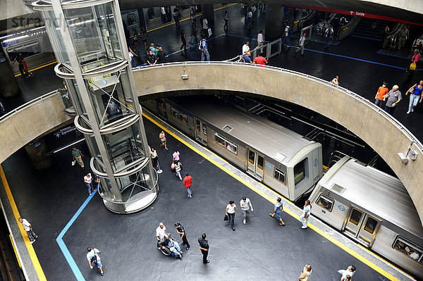 Metro  Haltestelle Praca da Se  Sao Paulo  Brasilien  Südamerika