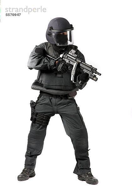 Polizei  Spezialeinheit  Spezialeinsatzkommando  SEK  Beamter in Vollschutz-Uniform mit Heckler & Koch Maschinenpistole MP5