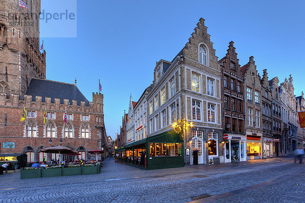 Europa Gebäude Straße Restaurant Quadrat Quadrate quadratisch quadratisches quadratischer UNESCO-Welterbe Belgien Markt