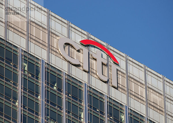 Der 45-geschossige Büroturm von Citigroup EMEA Centre or Citigroup Centre 2  CGC2  25 Canada Square  von Cesar Pelli entworfen und 2001 fertiggestellt  Canary Wharf  Docklands  London  England  Großbritannien  Europa