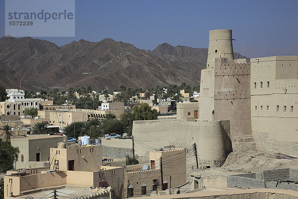 Festung Hisn Tamah aus dem 17. Jahrhundert  Unesco Weltkulturerbe  Bahla  Oman  Arabische Halbinsel  Naher Osten