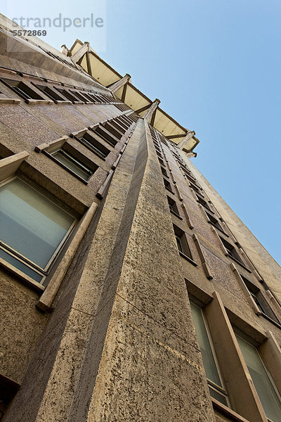 Der Velasca-Turm  Torre Velasca  entworfen von BBPR architektonischen Partnerschaft in den 1950er Jahren  Mailand  Lombardei  Italien  Europa