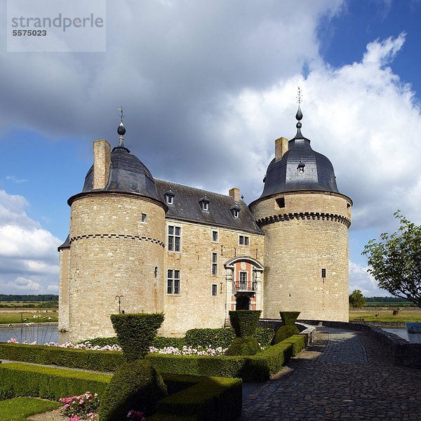 Belgien  Provinz Namur  Lavaux-Ste-Anne  befestigte Burg