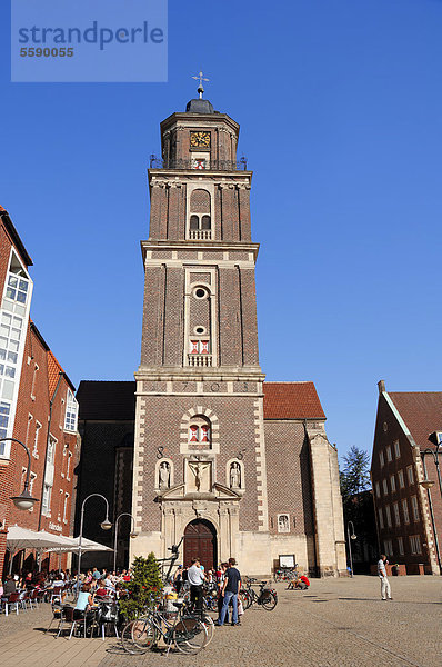 Lamberti-Kirche  Kirche St. Lamberti  Coesfeld  Münsterland  Nordrhein-Westfalen  Deutschland  ÖffentlicherGrund