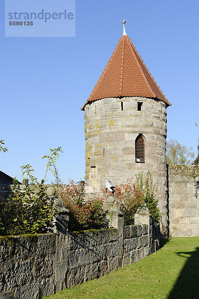 Wehrturm  Pfarrkirche Maria Geburt  Wehrkirche  Hannberg  Heßdorf  Mittelfranken  Franken  Bayern  Deutschland  Europa