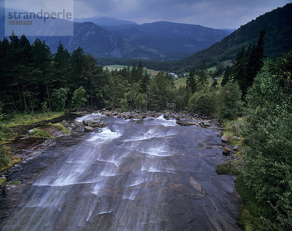 Gebirgsfluss im Setesdal  Norwegen  Skandinavien  Europa