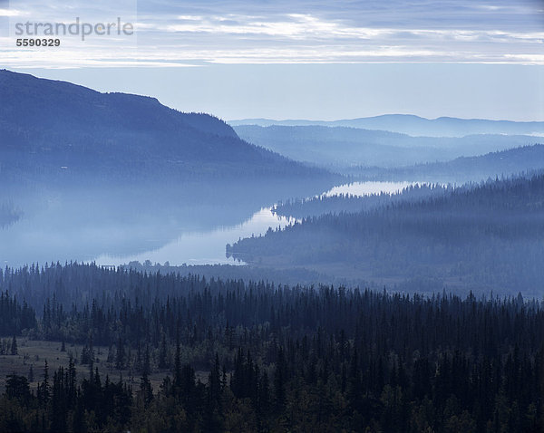 Landschaft am Vestfjellveien bei Forset  Oppland  Norwegen  Skandinavien  Europa