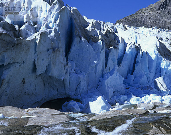 Nigardsbreen  eine Gletscherzunge des Jostedalsbreen  Sogn og Fjordane  Norwegen  Skandinavien  Europa