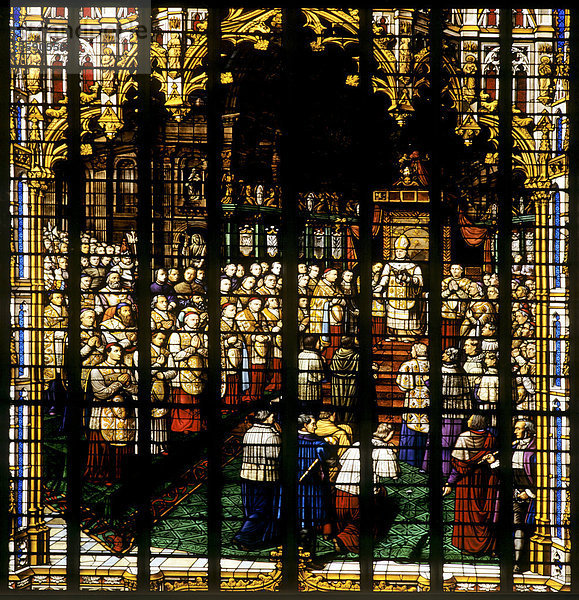 Kirchenfenster  Hinterglasmalerei  Heiligenbild  Normandie  Frankreich  Europa