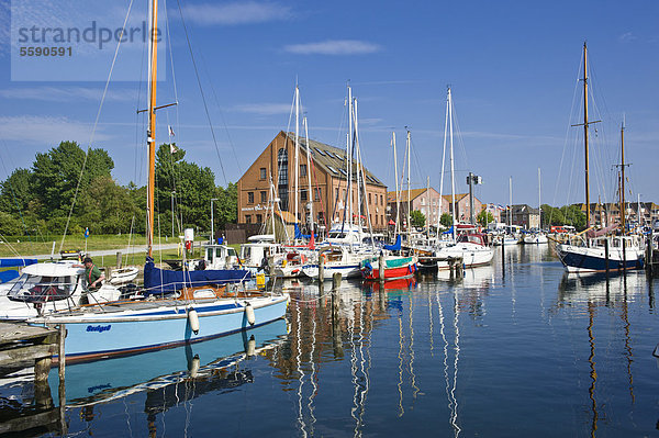 Hafen  Orth  Insel Fehmarn  Ostsee  Schleswig-Holstein  Deutschland  Europa