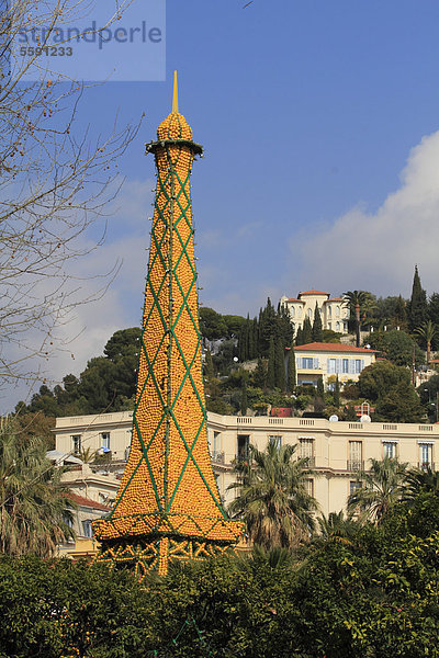 Eiffelturm aus Zitronen und Orangen  Zitronenfest  Menton  DÈpartement Alpes Maritimes  RÈgion Provence Alpes CÙte d'Azur  Frankreich  Mittelmeer  Europa